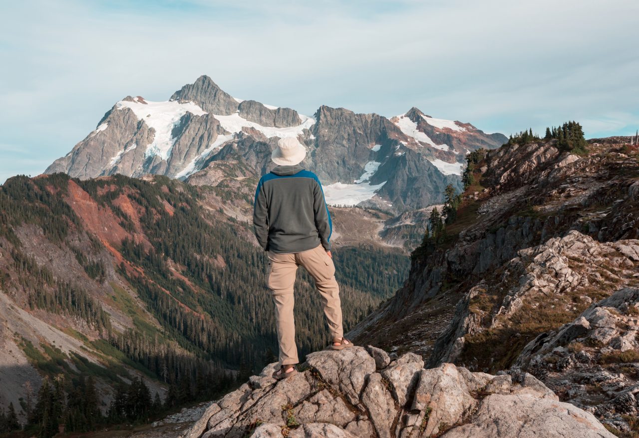 hike-in-mountains