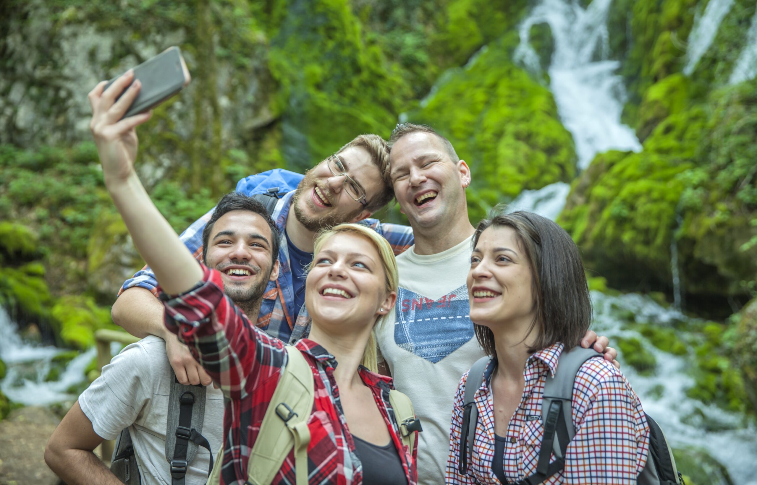 Top 10 Adventure Travel Agencies Specializing in Family Adventures